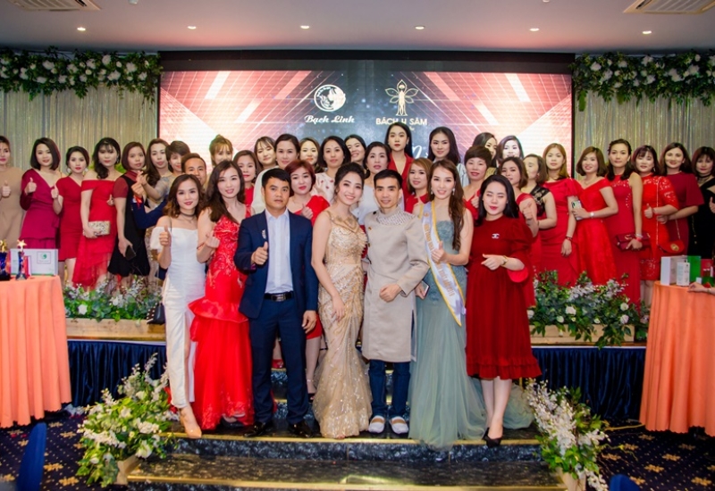 Lễ ra mắt bộ ba sản phẩm “phép thuật cho da” của Mỹ phẩm Bạch Linh