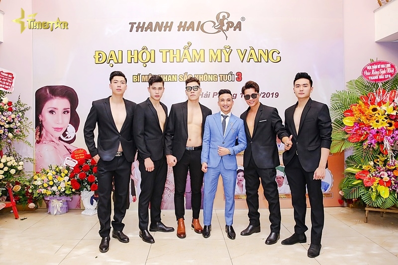 dịch vụ hotboy thảm đỏ